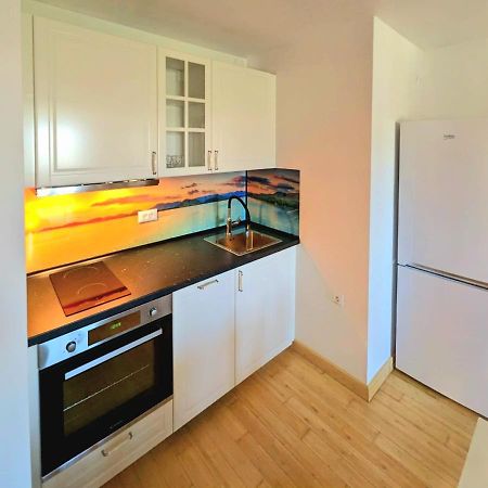 City Apartment Омиш Экстерьер фото
